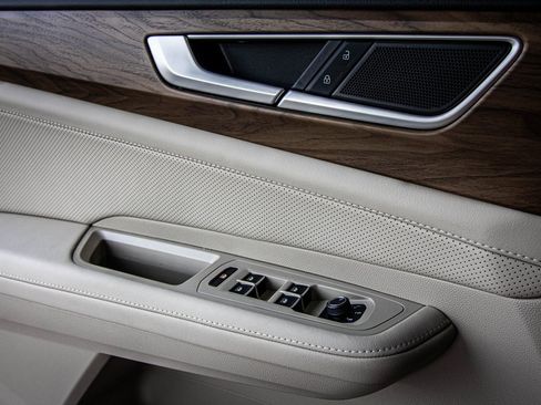 New 2026 Volkswagen Atlas SE image 26