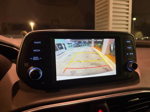 Used 2019 Hyundai Santa Fe Limited image 21