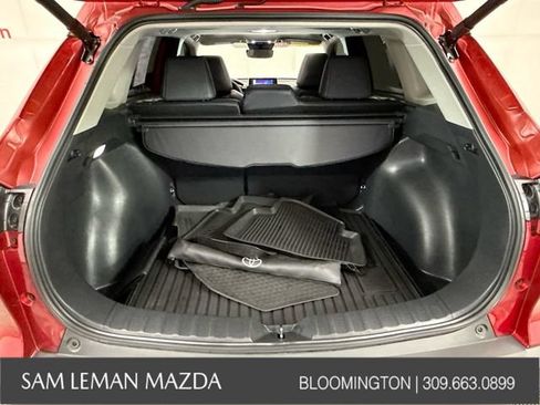 Used 2025 Toyota Corolla Cross XLE w/ Convenience Package FWD image 27