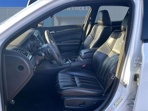 Used 2023 Chrysler 300 S image 21