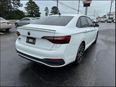 Used 2023 Volkswagen Jetta Sport FWD image 6