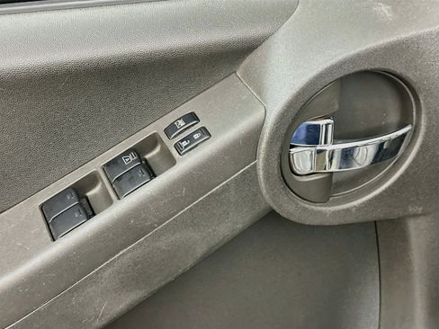 Used 2015 Nissan Xterra PRO-4X AWD/4WD image 15