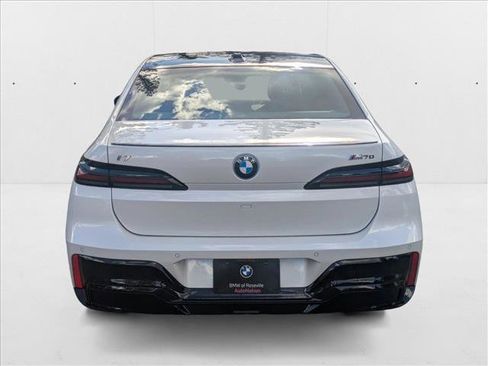 New 2026 BMW i7 M70 w/ Executive Package image 7