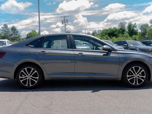Used 2026 Volkswagen Jetta Sport FWD image 7