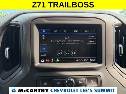 Used 2024 Chevrolet Silverado 1500 Custom Trail Boss w/ LPO, Dark Essentials Package AWD/4WD image 6