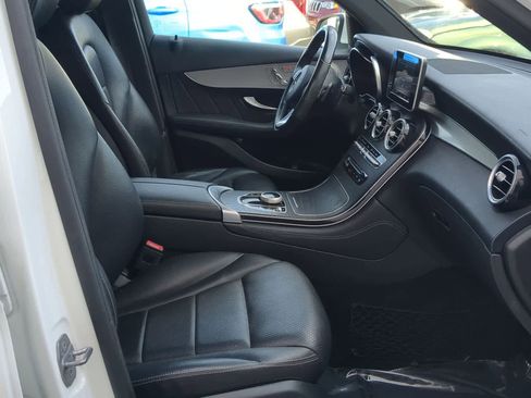 Used 2019 Mercedes-Benz GLC 300 4MATIC image 21