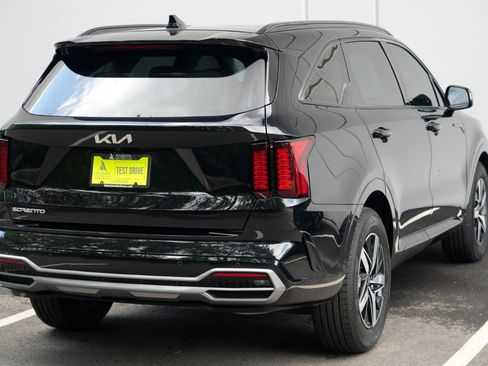 Used 2023 Kia Sorento S w/ Panoramic Sunroof Package FWD image 51