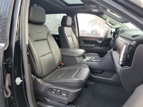 Used 2024 GMC Sierra 2500 Denali w/ Denali Reserve Package image 16