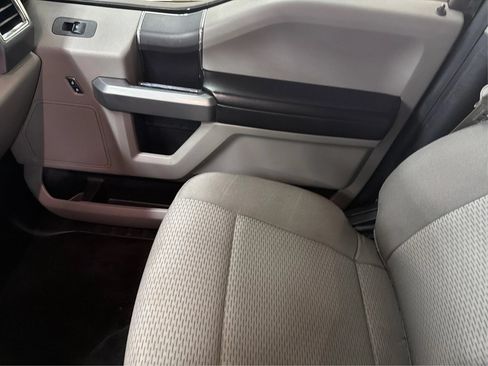 Used 2017 Ford F150 XLT AWD/4WD image 31