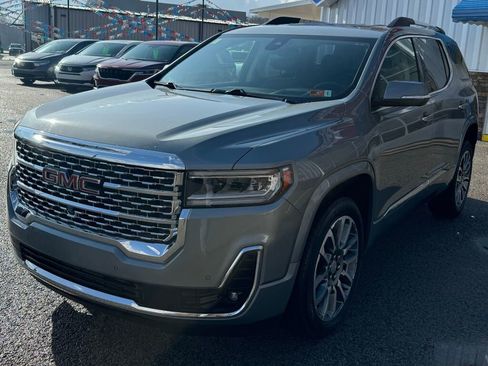 Used 2023 GMC Acadia Denali w/ Denali Technology Package image 3