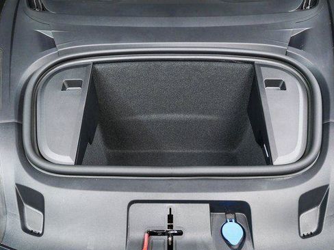 New 2026 Porsche Taycan AWD/4WD image 37