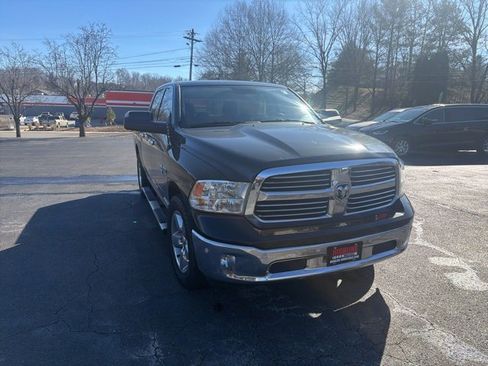Used 2017 RAM 1500 Big Horn image 3