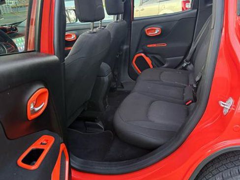 Used 2016 Jeep Renegade Sport w/ Power & Air Group FWD image 14