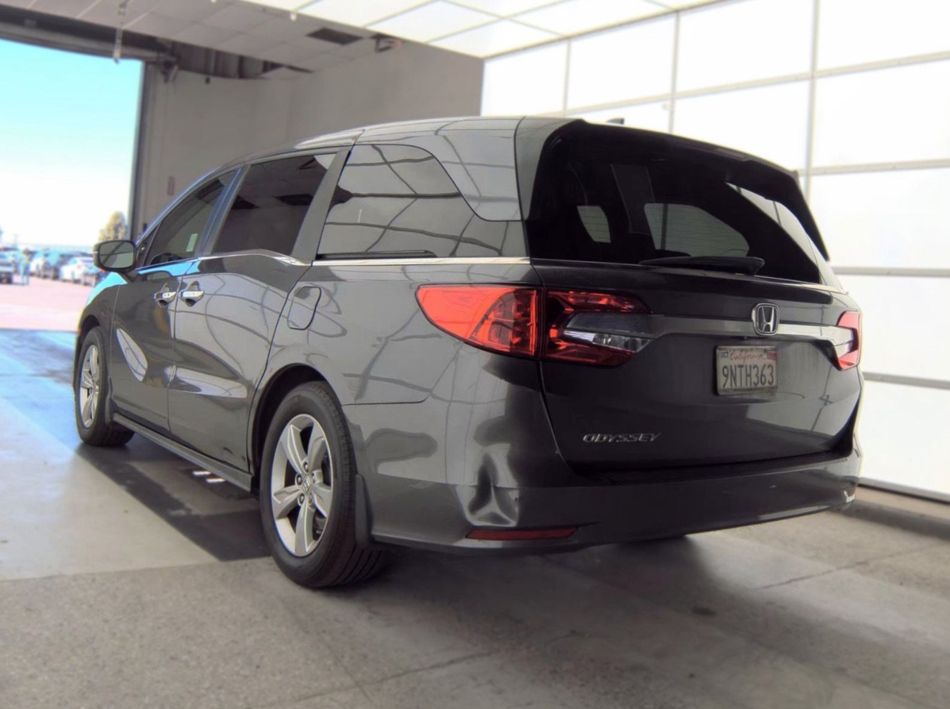 Used 2019 Honda Odyssey EX-L image 6