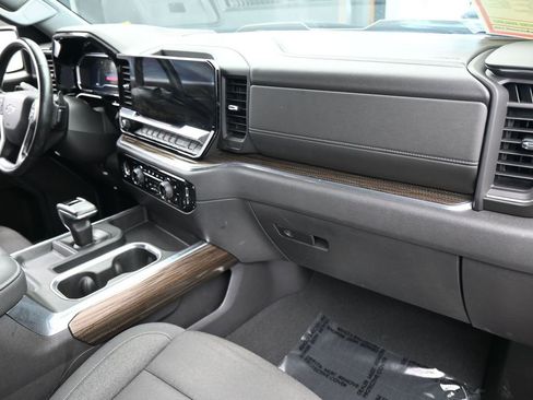 Used 2024 Chevrolet Silverado 1500 LT Trail Boss w/ Protection Package image 40