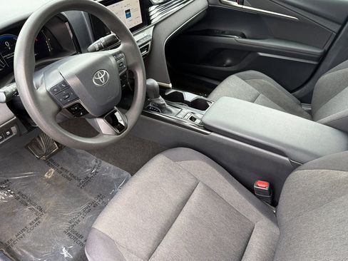 Certified 2025 Toyota Camry LE image 10