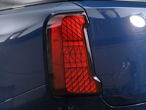 Certified 2025 MINI Cooper Countryman S AWD/4WD image 9