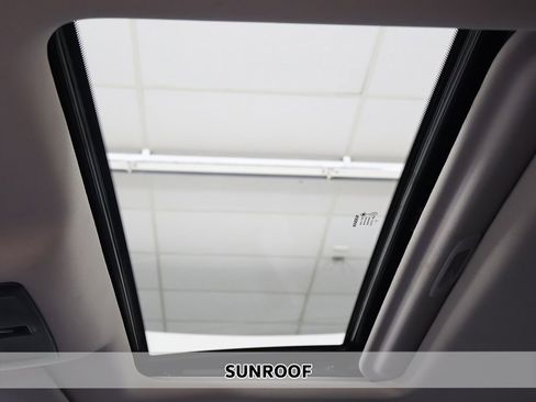 Used 2022 Nissan Altima 2.0 SR image 3