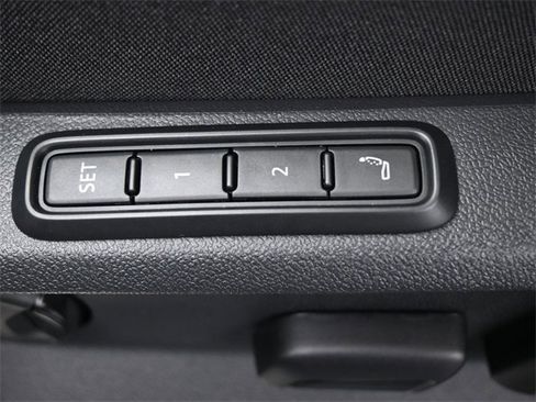 New 2026 Volkswagen Atlas SEL Premium R-Line image 33