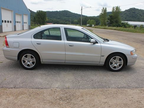 Used 2006 Volvo S60 2.5T FWD image 4