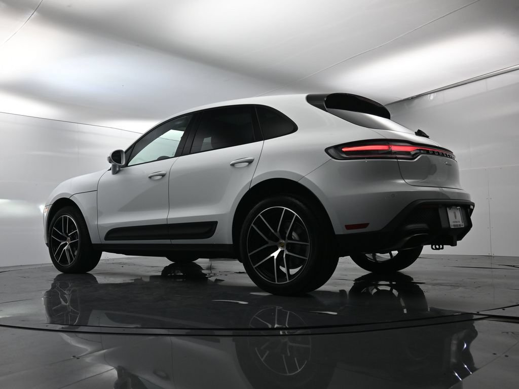Certified 2026 Porsche Macan AWD/4WD image 47