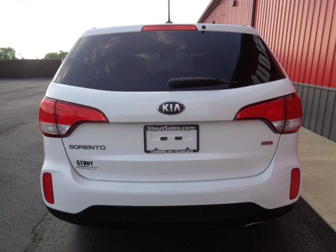 Used 2014 Kia Sorento LX AWD/4WD image 6
