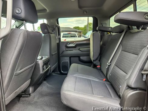 Certified 2023 Chevrolet Silverado 1500 LT AWD/4WD image 9