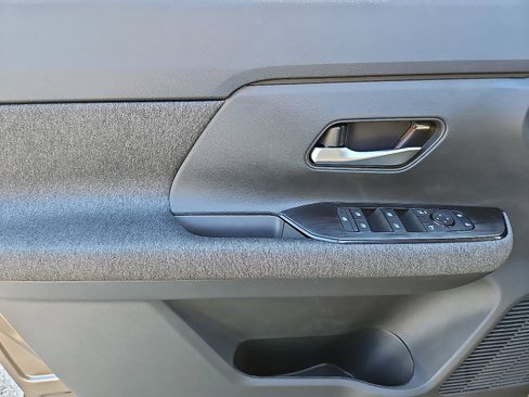 New 2026 Nissan Kicks SV w/ SV Premium Package image 10
