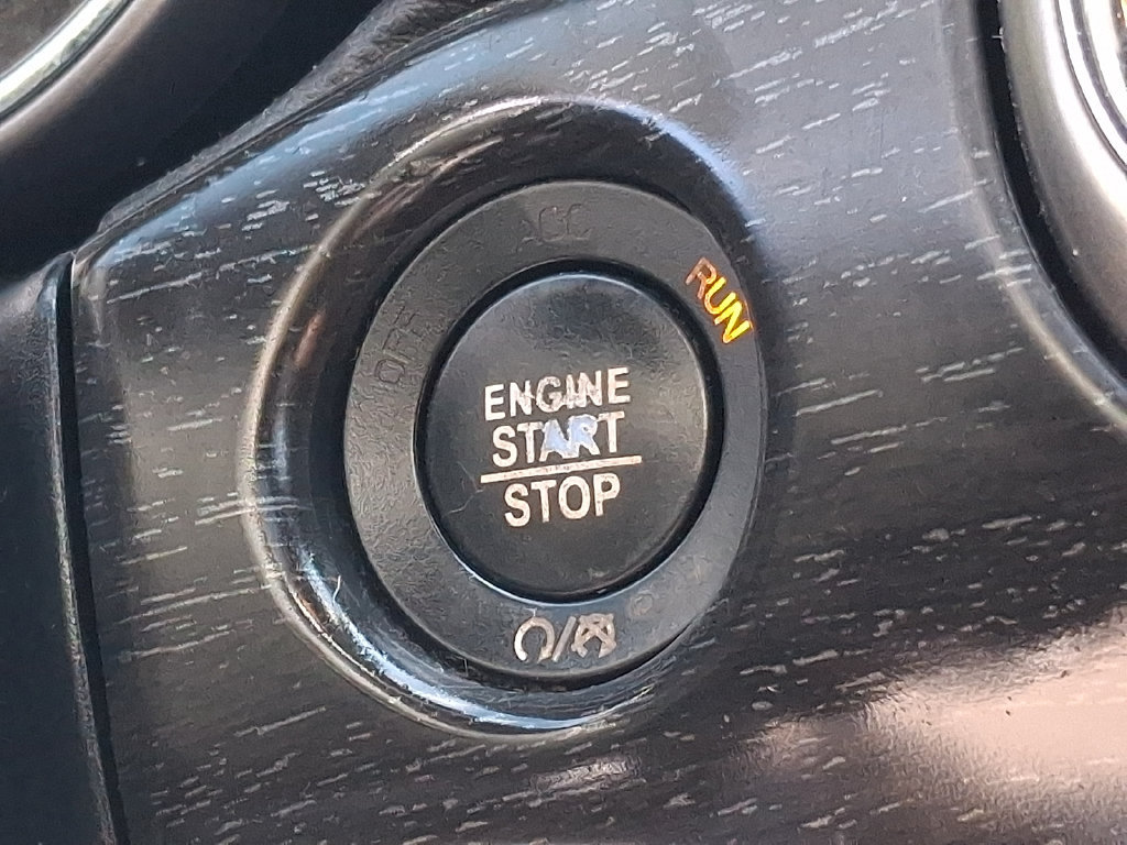 Certified 2018 Jeep Grand Cherokee Limited AWD/4WD image 23