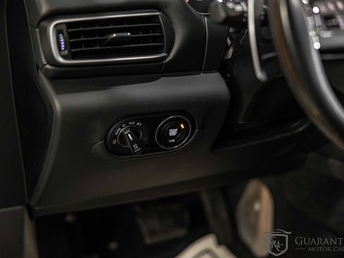 Used 2021 Maserati Levante S GranLusso image 22