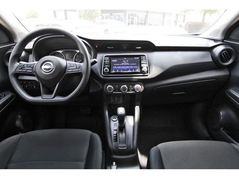 Certified 2025 Nissan Kicks Play S FWD image 9