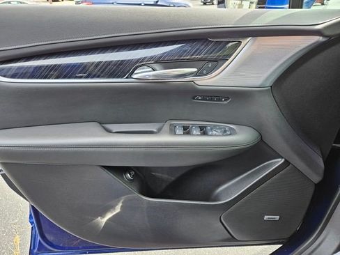 Certified 2025 Cadillac XT6 Premium Luxury FWD image 29