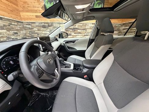 Used 2023 Toyota RAV4 XLE image 11