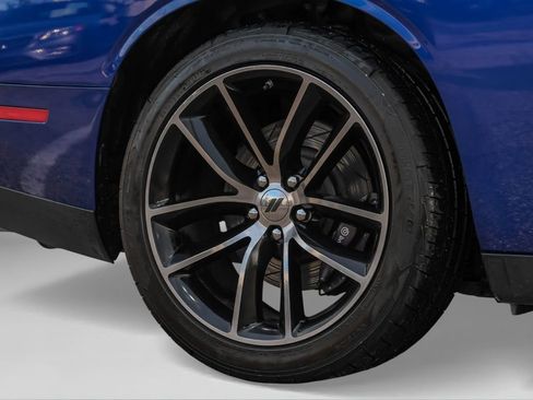 Used 2018 Dodge Challenger R/T Scat Pack w/ Leather Interior Group image 52