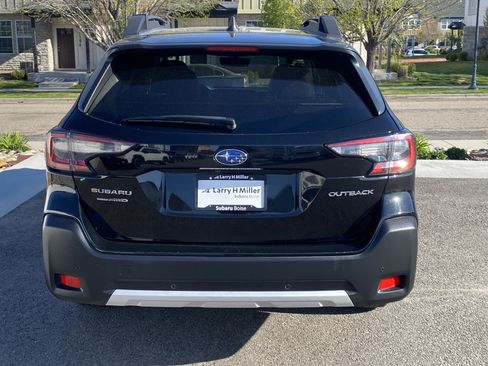 Certified 2024 Subaru Outback Limited AWD/4WD image 2