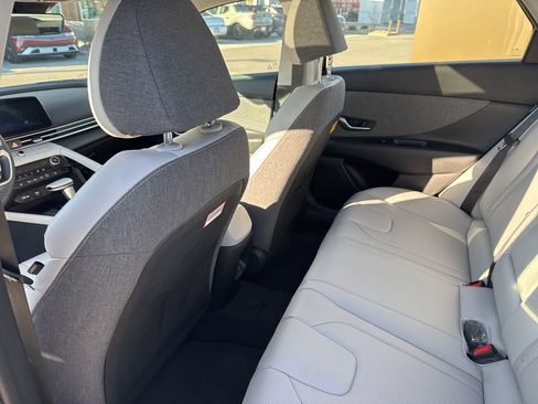 New 2025 Hyundai Elantra Limited w/ Cargo Package image 16