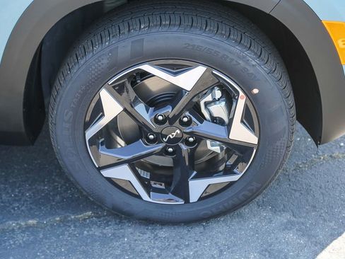 Certified 2026 Kia Seltos S AWD/4WD image 12