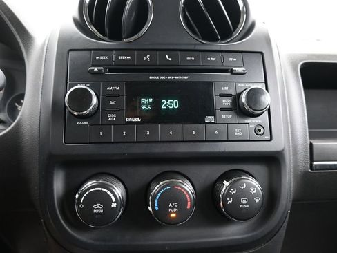 Used 2016 Jeep Patriot Sport w/ Power Value Group AWD/4WD image 48