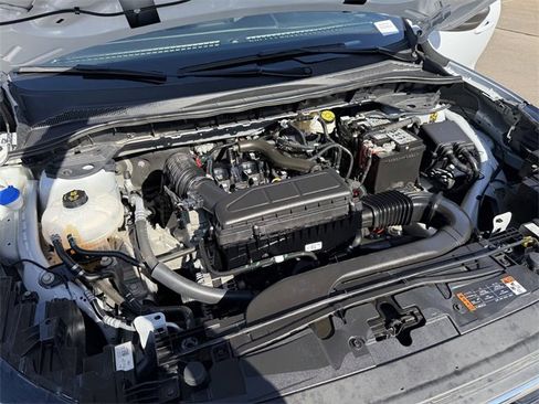 Used 2025 Ford Escape ST-Line image 24