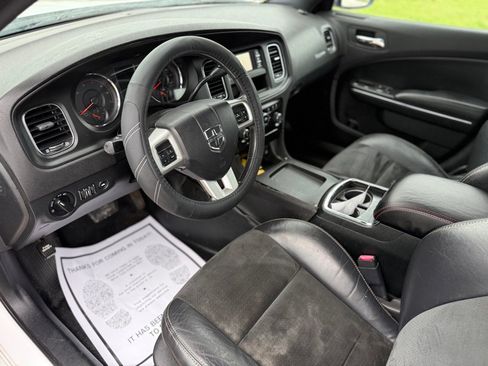 Used 2014 Dodge Charger Police w/ Street Appearance Group RWD image 9
