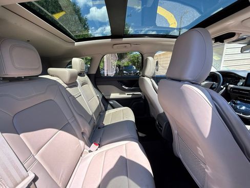 Used 2021 Lincoln Corsair FWD w/ Premium Package image 21