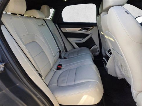 Used 2024 Jaguar F-PACE R-Dynamic S AWD/4WD image 21