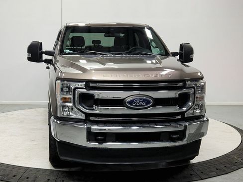 Used 2021 Ford F250 XLT image 2