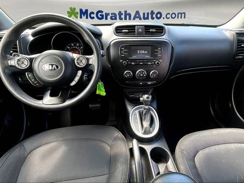 Used 2016 Kia Soul + image 7