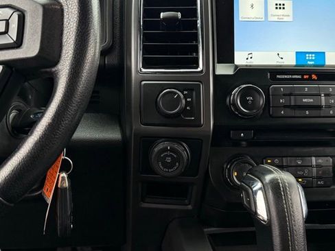 Used 2016 Ford F150 XLT w/ Equipment Group 302A Luxury image 27