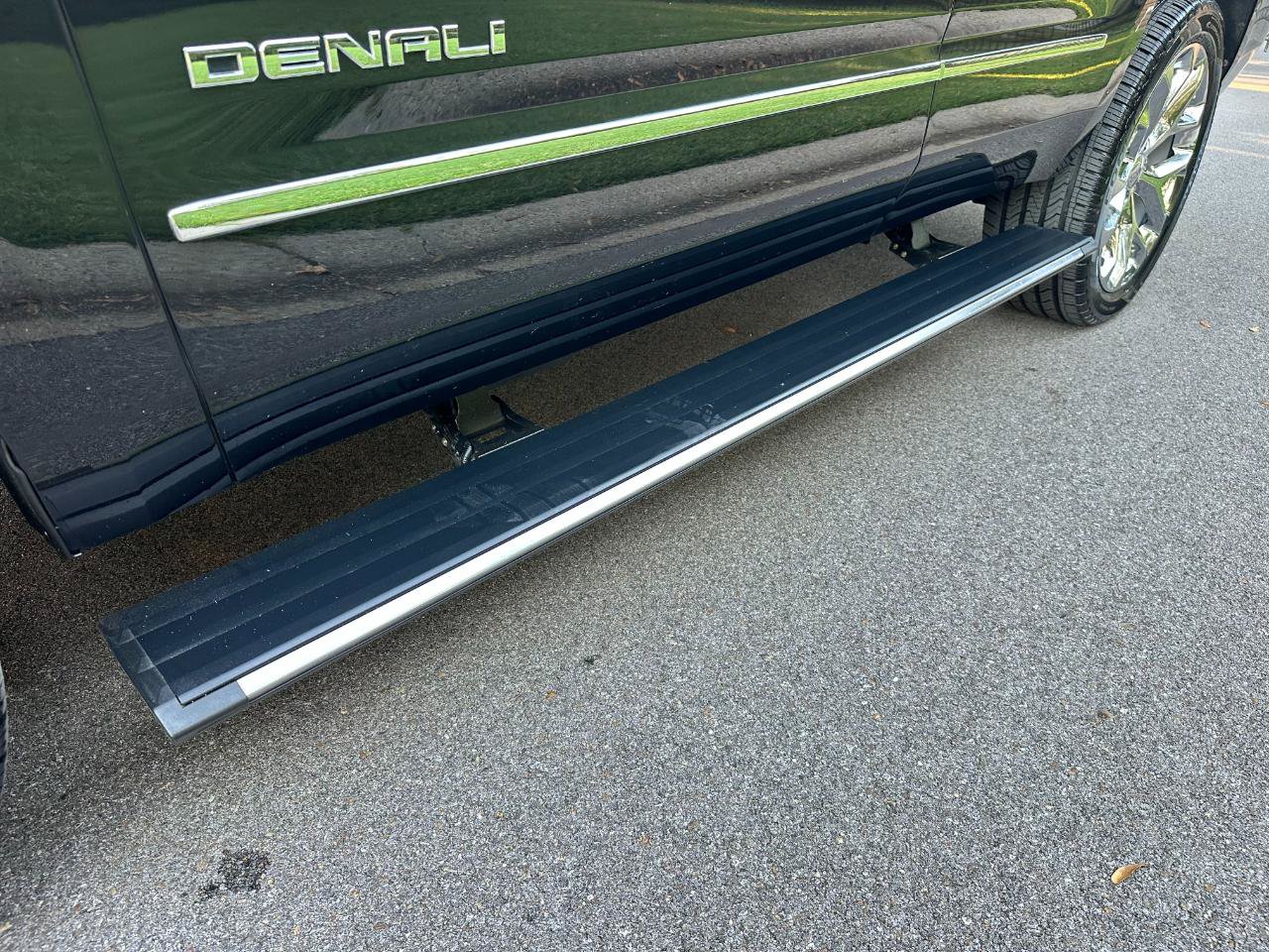 Used 2020 GMC Yukon Denali w/ Denali Ultimate Package RWD image 59