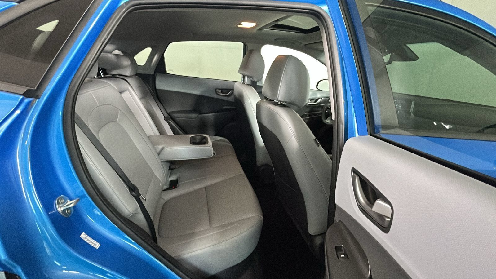 Used 2021 Hyundai Kona Limited AWD/4WD image 33