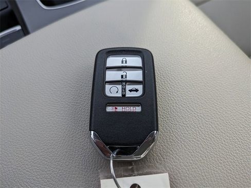 Used 2022 Honda Accord Touring image 29