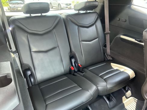 Used 2020 Cadillac XT6 Premium Luxury AWD/4WD image 29