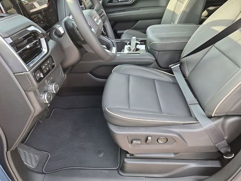 New 2026 GMC Yukon Elevation RWD image 32